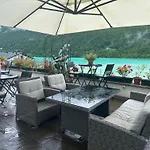 Belvedere Mansarde 아파트