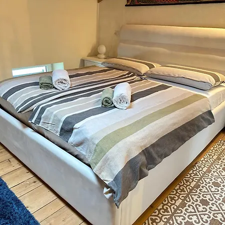 Belvedere Mansarde Apartment *